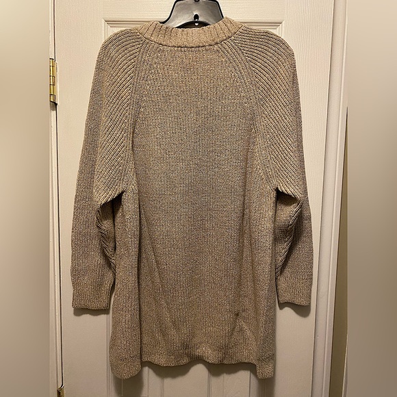 Express V-Neck Sweater in Size Extra Small - Picture 2 of 3
